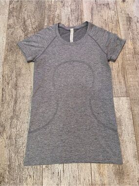Lululemon Swiftly Tech